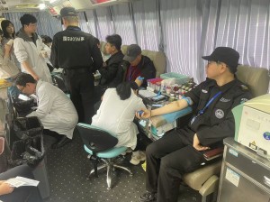 熱血傳愛，共筑生命橋梁——溫州國泰保安服務(wù)有限公司駐溫州附一醫(yī)安保隊伍開展愛心獻血活動